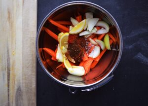 vegansk opskrift på vegansk gulerods salat